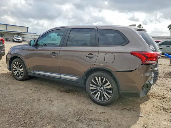 JA4AD3A38KZ007130 2019 MITSUBISHI OUTLANDER - Image 2