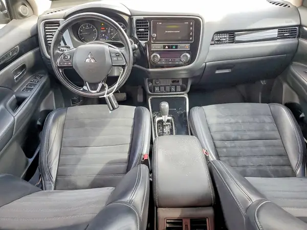 JA4AD3A38KZ007130 2019 MITSUBISHI OUTLANDER - Image 8