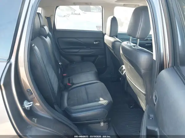 JA4AD3A38KZ007290 2019 MITSUBISHI OUTLANDER - Image 8