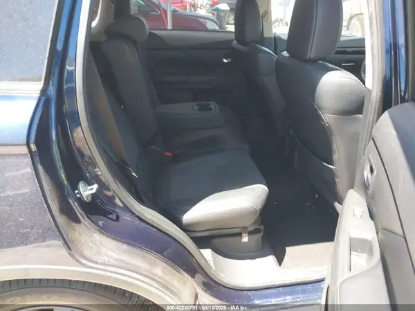 JA4AD3A38KZ007435 2019 MITSUBISHI OUTLANDER - Image 8
