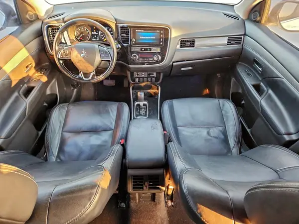 JA4AD3A38KZ009346 2019 MITSUBISHI OUTLANDER - Image 8