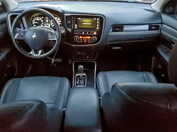 JA4AD3A38KZ020119 2019 MITSUBISHI OUTLANDER - Image 8