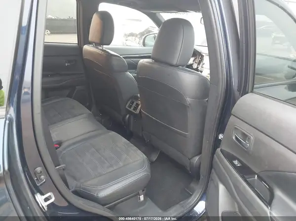 JA4AD3A38KZ025093 2019 MITSUBISHI OUTLANDER - Image 8