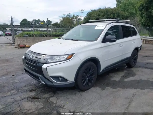 JA4AD3A38KZ025370 2019 MITSUBISHI OUTLANDER - Image 2
