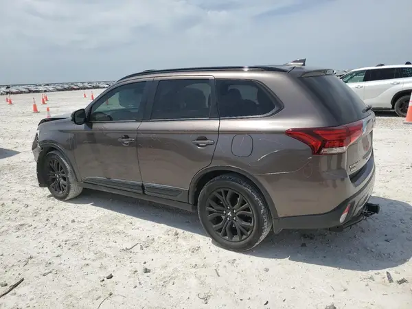 JA4AD3A38KZ026325 2019 MITSUBISHI OUTLANDER - Image 2