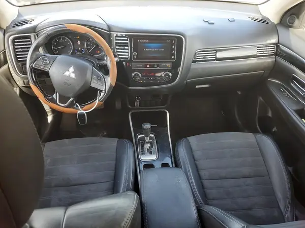 JA4AD3A38KZ033209 2019 MITSUBISHI OUTLANDER - Image 8