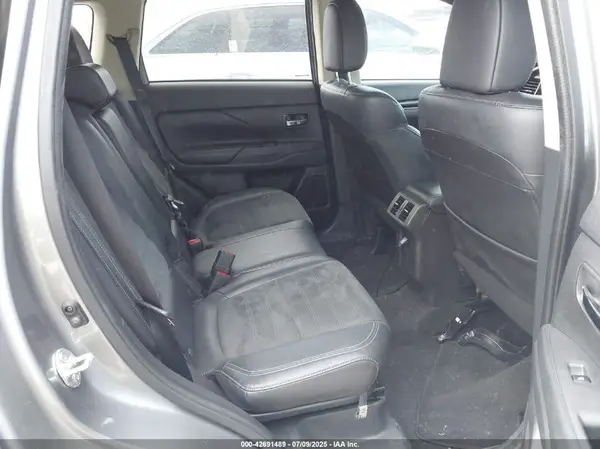 JA4AD3A38KZ044534 2019 MITSUBISHI OUTLANDER - Image 8