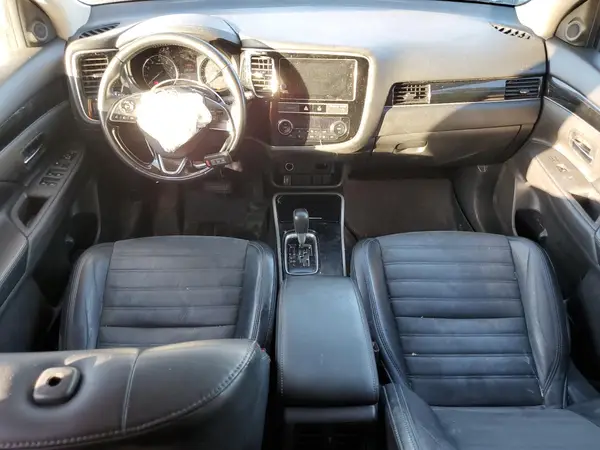 JA4AD3A38KZ044629 2019 MITSUBISHI OUTLANDER - Image 8