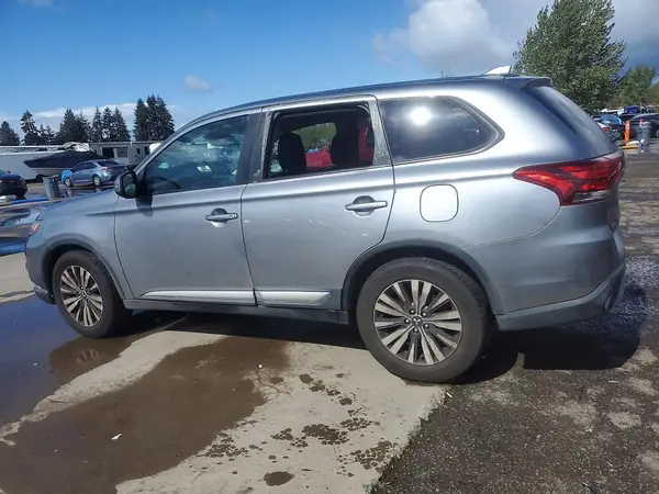JA4AD3A38KZ050138 2019 MITSUBISHI OUTLANDER - Image 2