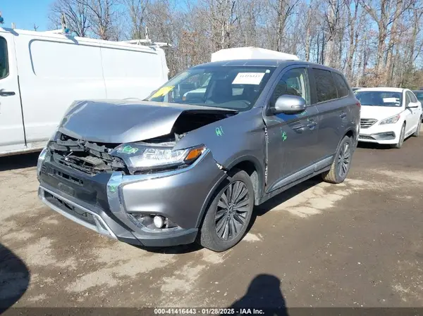 JA4AD3A38KZ051757 2019 MITSUBISHI OUTLANDER - Image 2