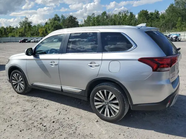 JA4AD3A38LJ000694 2020 MITSUBISHI OUTLANDER - Image 2