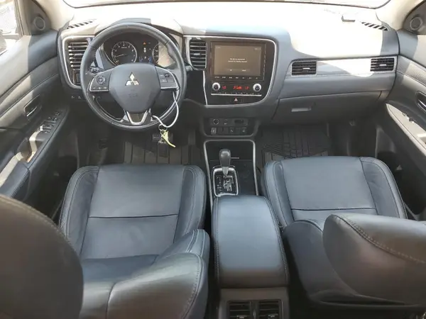 JA4AD3A38LJ001487 2020 MITSUBISHI OUTLANDER - Image 8