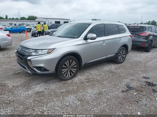 JA4AD3A38LZ004343 2020 MITSUBISHI OUTLANDER - Image 2