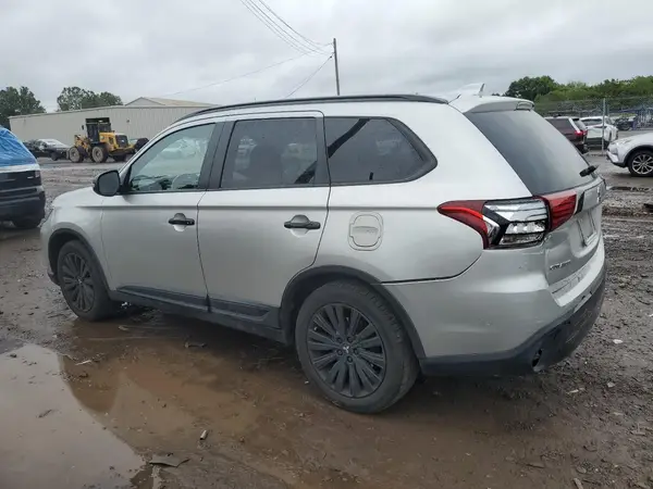 JA4AD3A38LZ010787 2020 MITSUBISHI OUTLANDER - Image 2