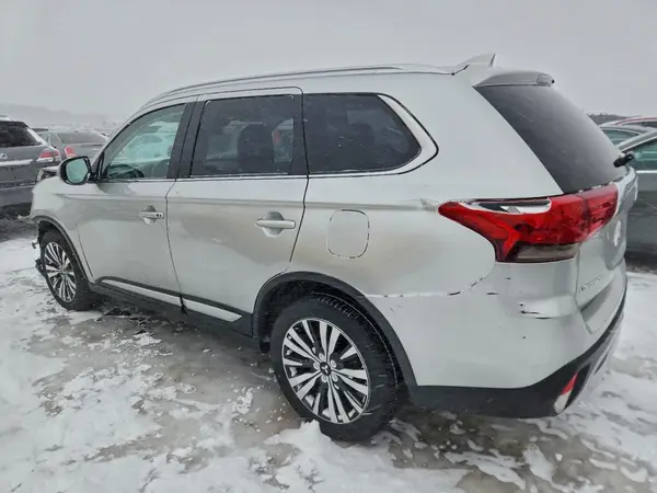 JA4AD3A38LZ016461 2020 MITSUBISHI OUTLANDER - Image 2