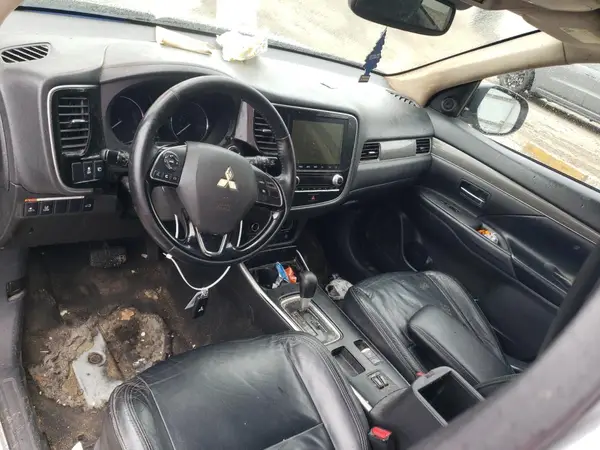JA4AD3A38LZ017464 2020 MITSUBISHI OUTLANDER - Image 8