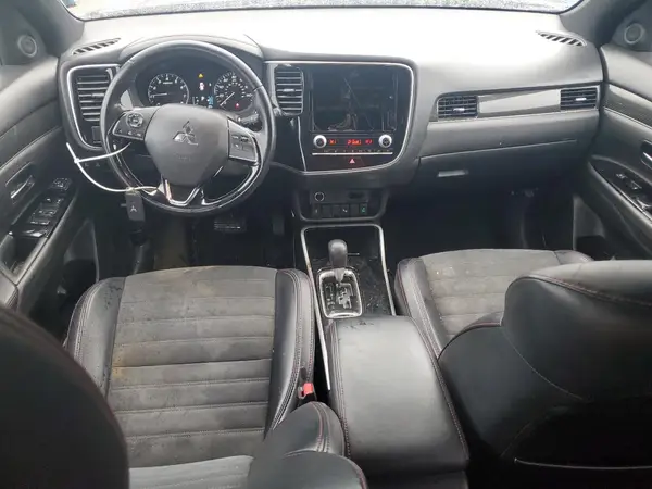 JA4AD3A38LZ029503 2020 MITSUBISHI OUTLANDER - Image 8