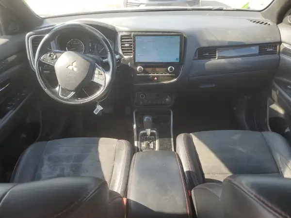 JA4AD3A38LZ042638 2020 MITSUBISHI OUTLANDER - Image 8