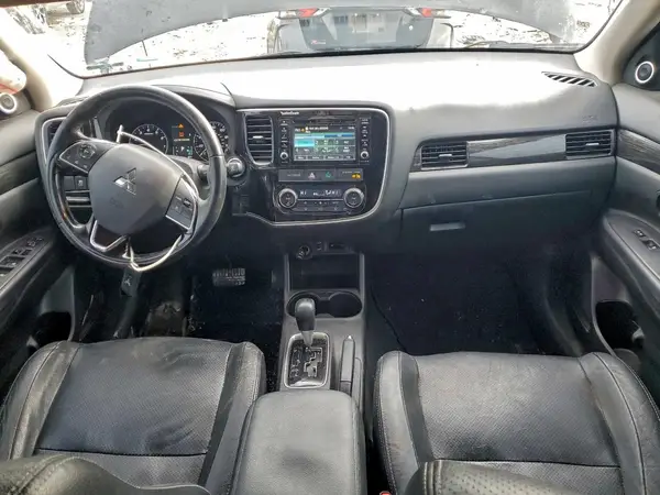 JA4AD3A39GZ002753 2016 MITSUBISHI OUTLANDER - Image 8