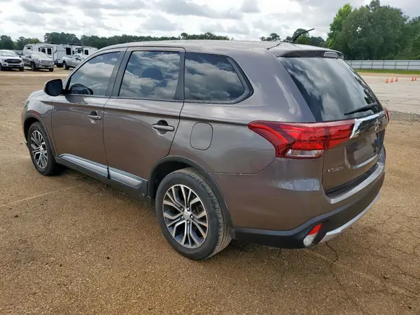 JA4AD3A39GZ003501 2016 MITSUBISHI OUTLANDER - Image 2