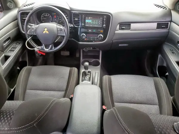 JA4AD3A39GZ003501 2016 MITSUBISHI OUTLANDER - Image 8