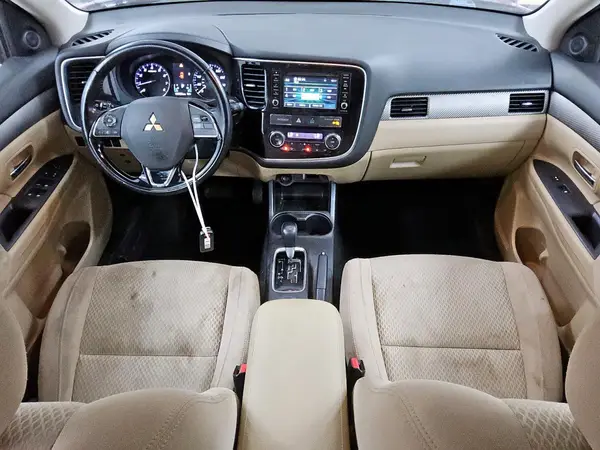 JA4AD3A39GZ004552 2016 MITSUBISHI OUTLANDER - Image 8