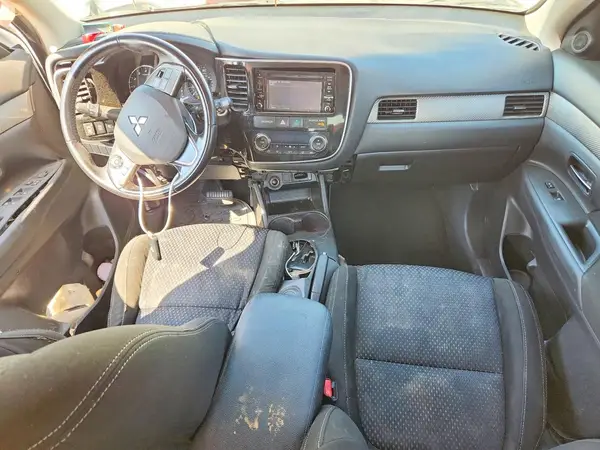 JA4AD3A39GZ006284 2016 MITSUBISHI OUTLANDER - Image 8