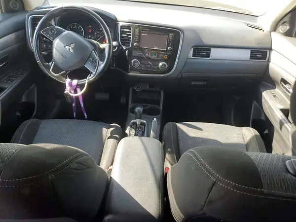 JA4AD3A39GZ007497 2016 MITSUBISHI OUTLANDER - Image 8