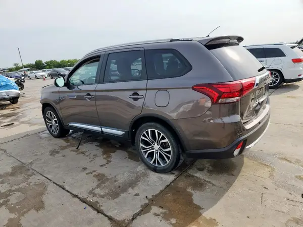 JA4AD3A39GZ012957 2016 MITSUBISHI OUTLANDER - Image 2