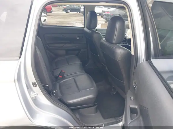 JA4AD3A39GZ018953 2016 MITSUBISHI OUTLANDER - Image 8
