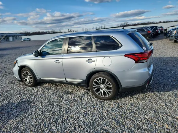 JA4AD3A39GZ019665 2016 MITSUBISHI OUTLANDER - Image 2