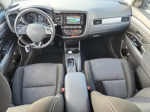 JA4AD3A39GZ019665 2016 MITSUBISHI OUTLANDER - Image 8
