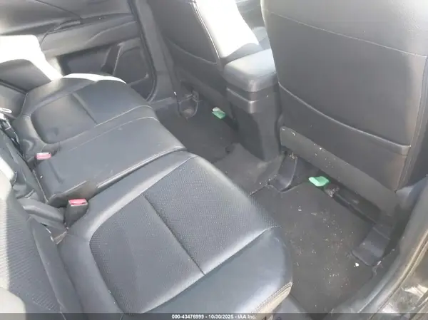 JA4AD3A39GZ024493 2016 MITSUBISHI OUTLANDER - Image 8
