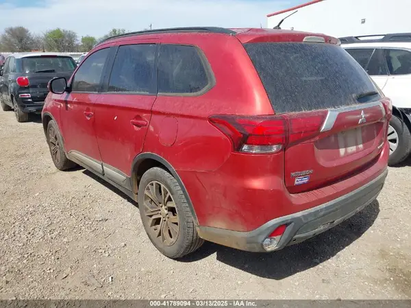 JA4AD3A39GZ033856 2016 MITSUBISHI OUTLANDER - Image 2