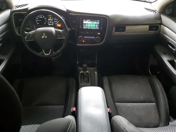 JA4AD3A39GZ050849 2016 MITSUBISHI OUTLANDER - Image 8