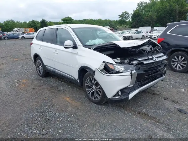JA4AD3A39GZ063603 2016 MITSUBISHI OUTLANDER - Image 1