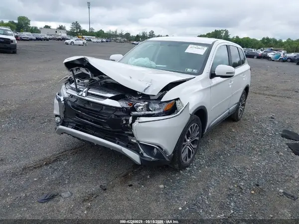 JA4AD3A39GZ063603 2016 MITSUBISHI OUTLANDER - Image 2