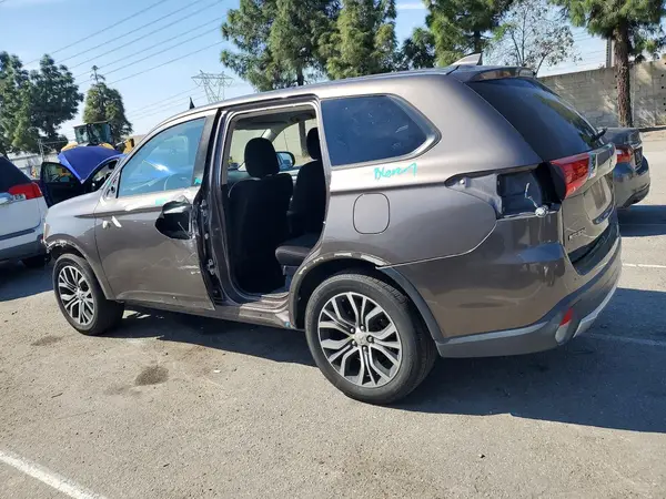 JA4AD3A39HZ007601 2017 MITSUBISHI OUTLANDER - Image 2