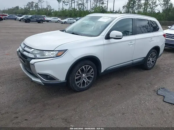 JA4AD3A39HZ010630 2017 MITSUBISHI OUTLANDER - Image 2