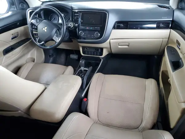 JA4AD3A39HZ019411 2017 MITSUBISHI OUTLANDER - Image 8