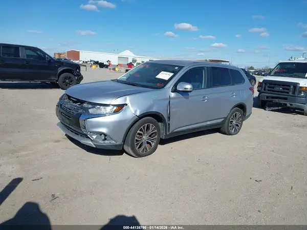 JA4AD3A39HZ020591 2017 MITSUBISHI OUTLANDER - Image 2
