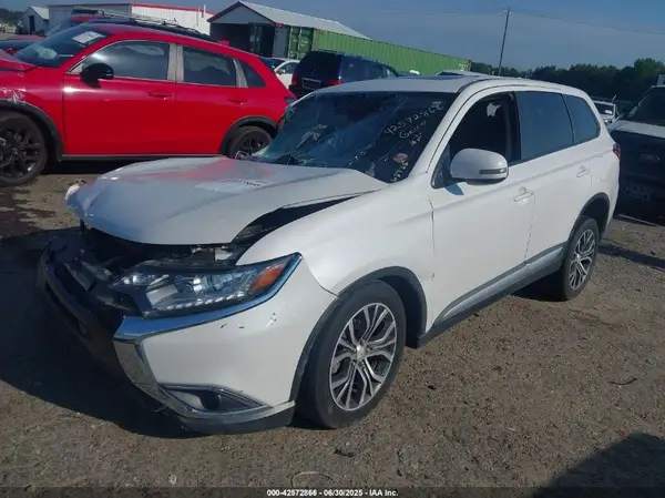 JA4AD3A39HZ024348 2017 MITSUBISHI OUTLANDER - Image 2