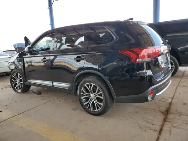 JA4AD3A39HZ040436 2017 MITSUBISHI OUTLANDER - Image 2