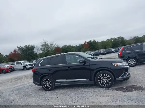 JA4AD3A39HZ067667 2017 MITSUBISHI OUTLANDER - Image 1