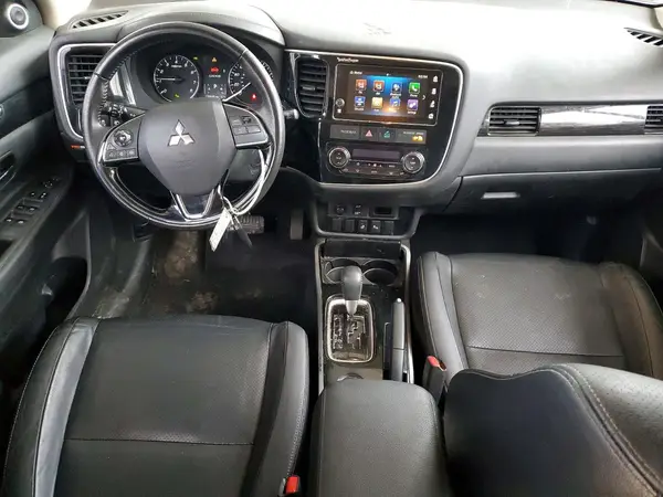 JA4AD3A39JJ006081 2018 MITSUBISHI OUTLANDER - Image 8