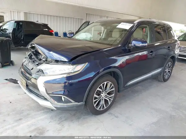 JA4AD3A39JZ014179 2018 MITSUBISHI OUTLANDER - Image 2