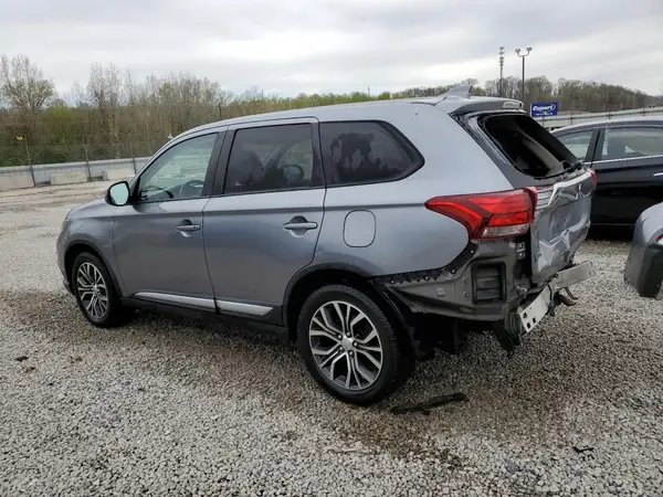 JA4AD3A39JZ017406 2018 MITSUBISHI OUTLANDER - Image 2