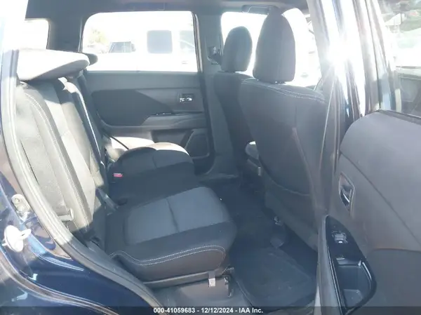 JA4AD3A39JZ029510 2018 MITSUBISHI OUTLANDER - Image 8