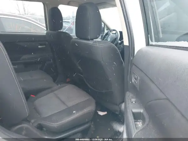 JA4AD3A39JZ032424 2018 MITSUBISHI OUTLANDER - Image 8