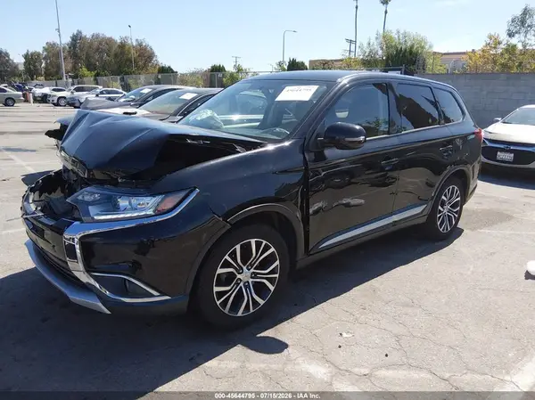 JA4AD3A39JZ042497 2018 MITSUBISHI OUTLANDER - Image 2